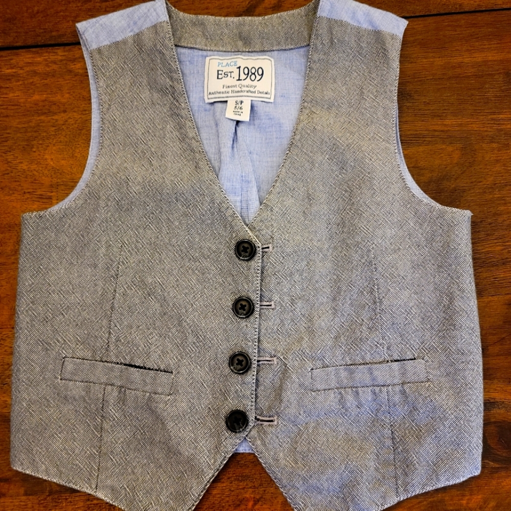 Boys Vest size 5/6